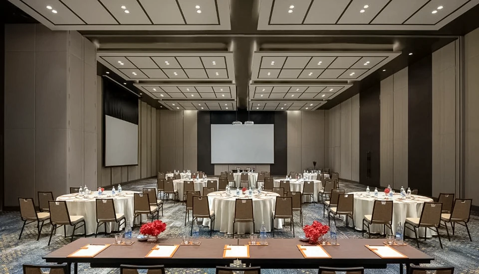 هتل آوانی سوخومویت بانکوک